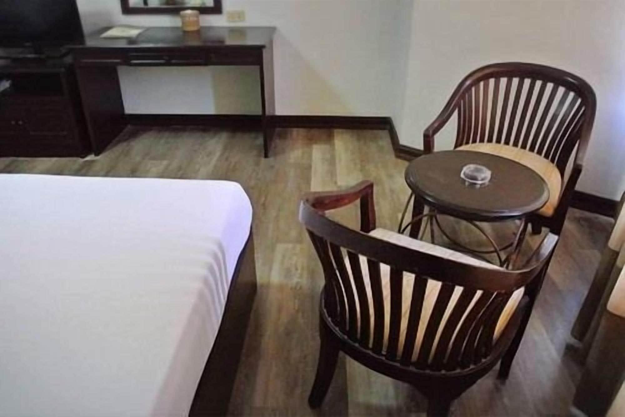 Royal Diamond Hotel Phetchaburi Zewnętrze zdjęcie