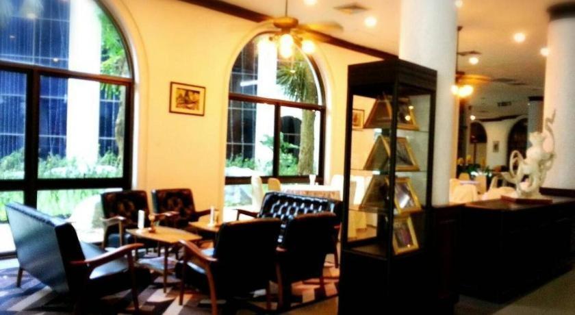 Royal Diamond Hotel Phetchaburi Zewnętrze zdjęcie