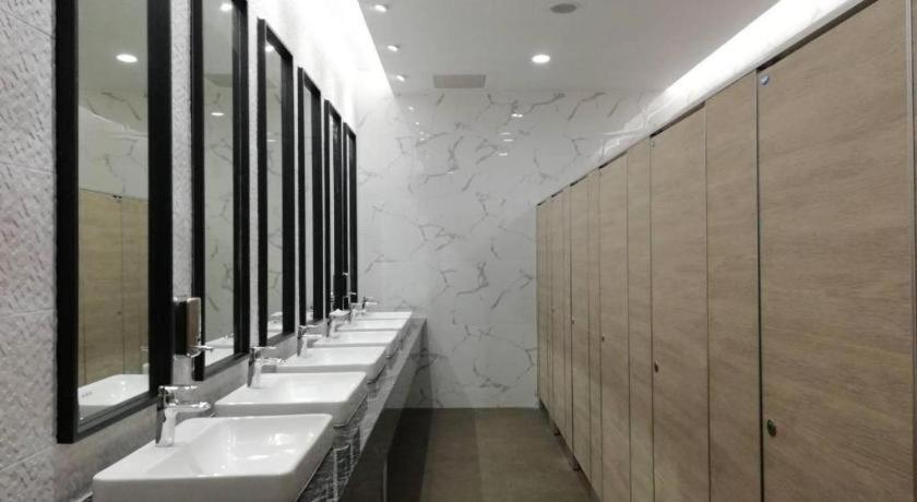 Royal Diamond Hotel Phetchaburi Zewnętrze zdjęcie